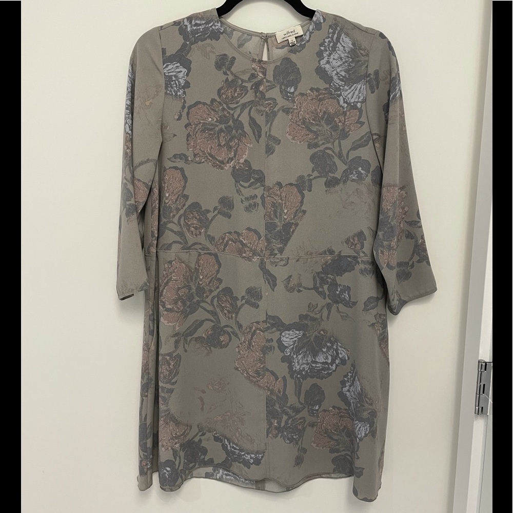 ✨NWOT Aritzia Wilfred ✨ Floral Dress with pockets